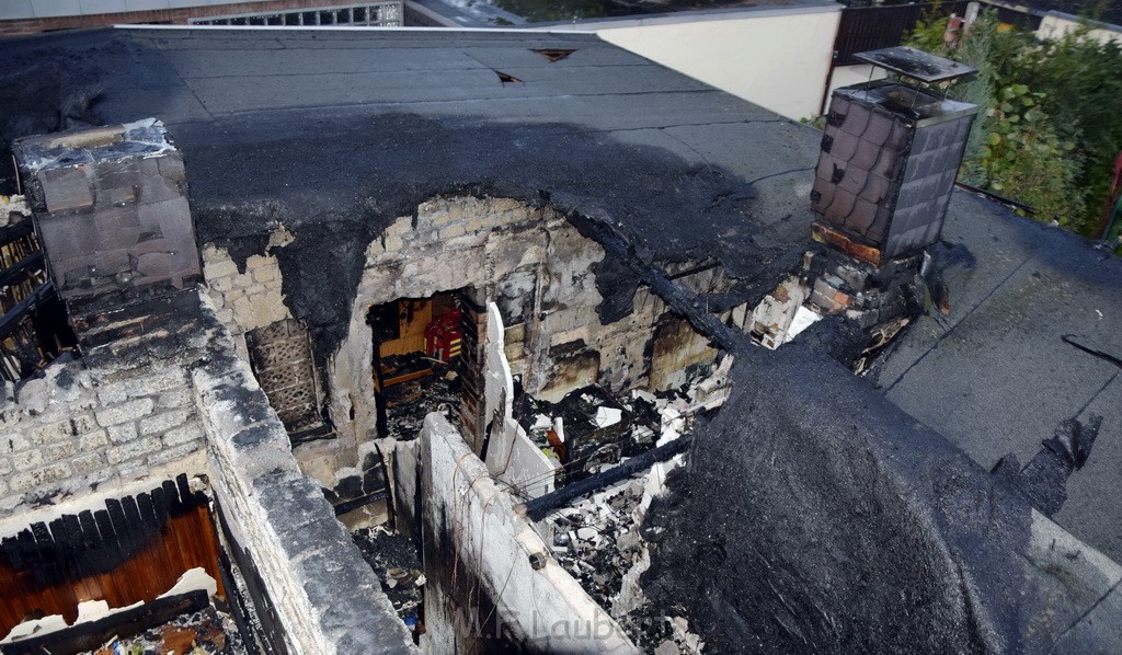 Feuer 2 Y Explo Koeln Hoehenhaus Scheuerhofstr P1988.JPG - Miklos Laubert